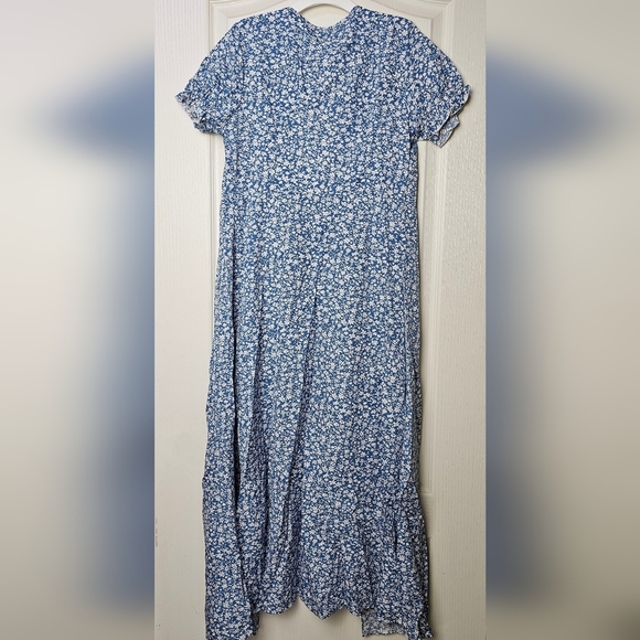 Women's Short-Sleeve Casual Lightweight Flowy Shift Dress, Blue White Floral - Picture 6 of 9